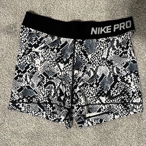 Nike Pro Spandex Shorts 3” Inseam Size Small Snake Skin Pattern